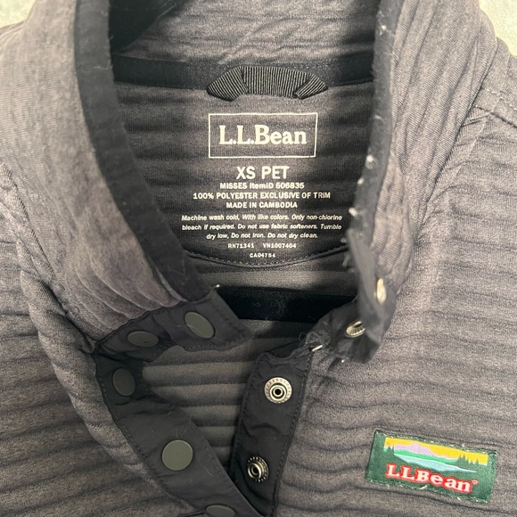 LL Bean pullover - Picture 2 of 3